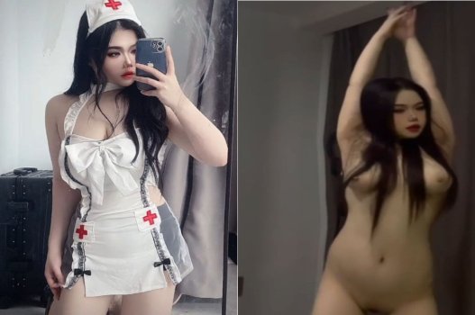 ลูกพี่ลูกน้องของเธอบังคับให้เธอดูดหญิงสาว