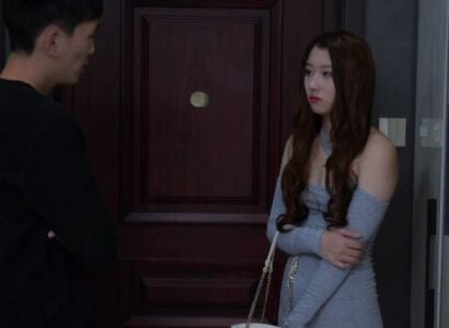 มีเพศสัมพันธ์เพื่อนบ้านของเธอ