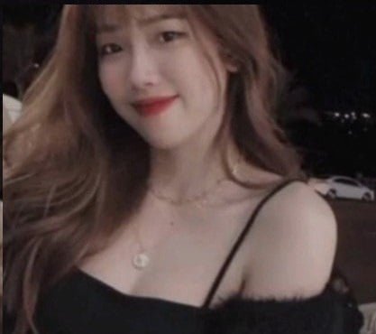 Le Bich Van ตกอยู่ในความรักที่ร้อนแรง
